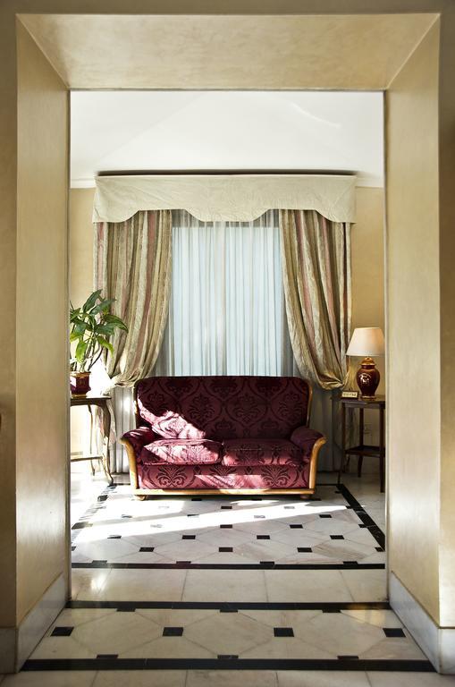 Hotel Arco Di Travertino Rzym Zewnętrze zdjęcie