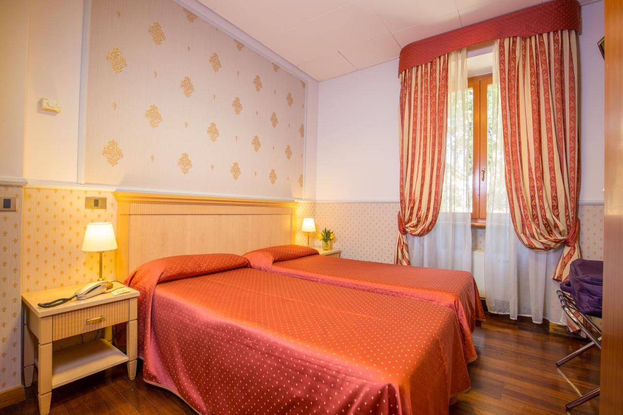 Hotel Arco Di Travertino Rzym Zewnętrze zdjęcie